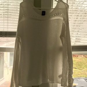 Beautiful bell sleeved knitted white sweater EUC